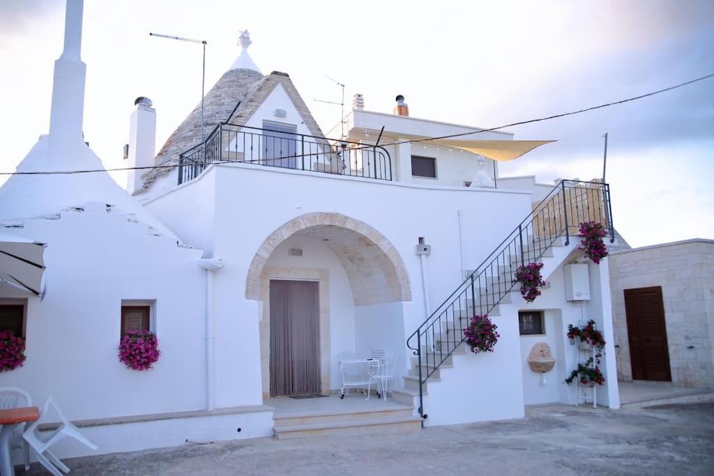 Valle D'Itria Trullo Sovrano Sul Monte Cisternino Eksteriør bilde