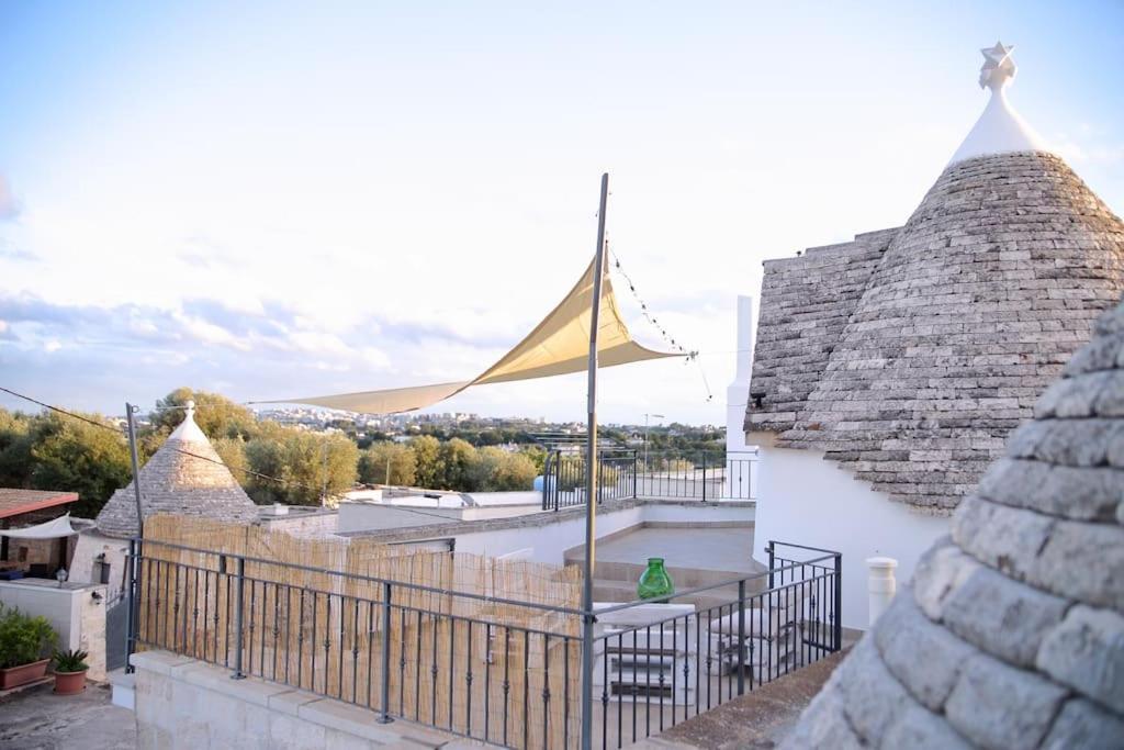 Valle D'Itria Trullo Sovrano Sul Monte Cisternino Eksteriør bilde